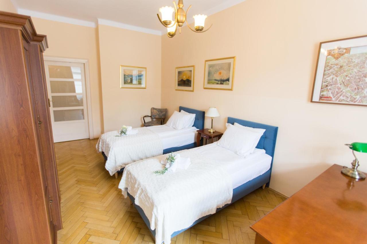 Apartments Roman クラクフ エクステリア 写真