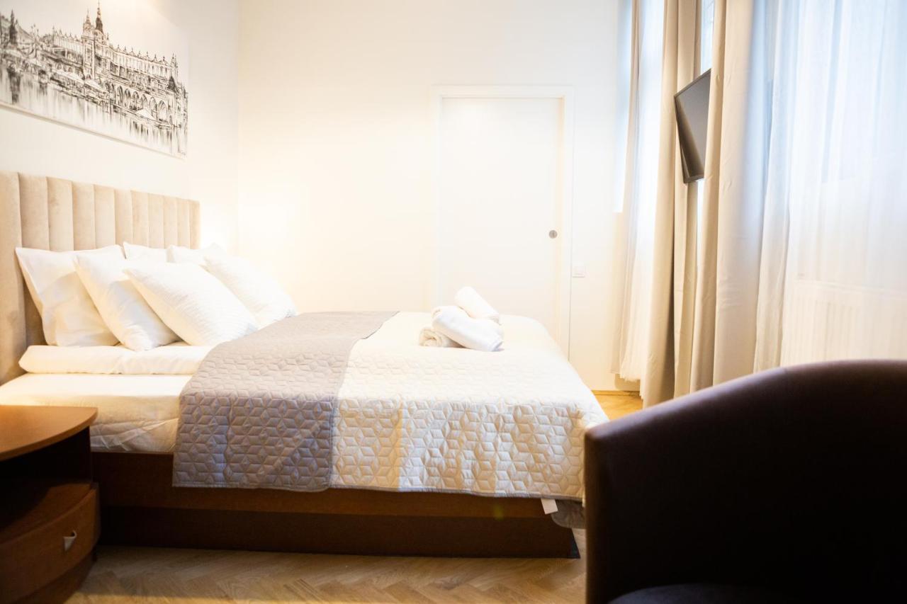 Apartments Roman クラクフ エクステリア 写真