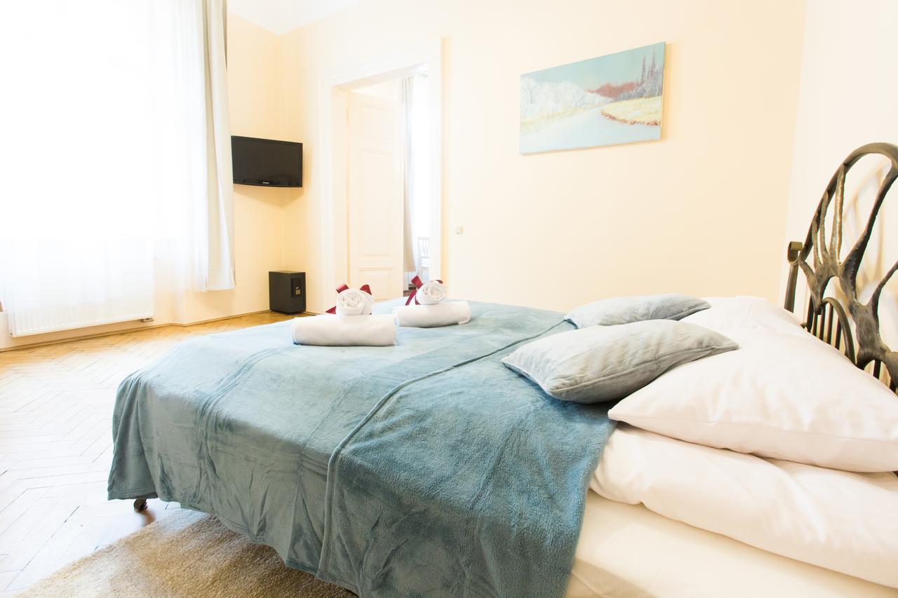 Apartments Roman クラクフ エクステリア 写真
